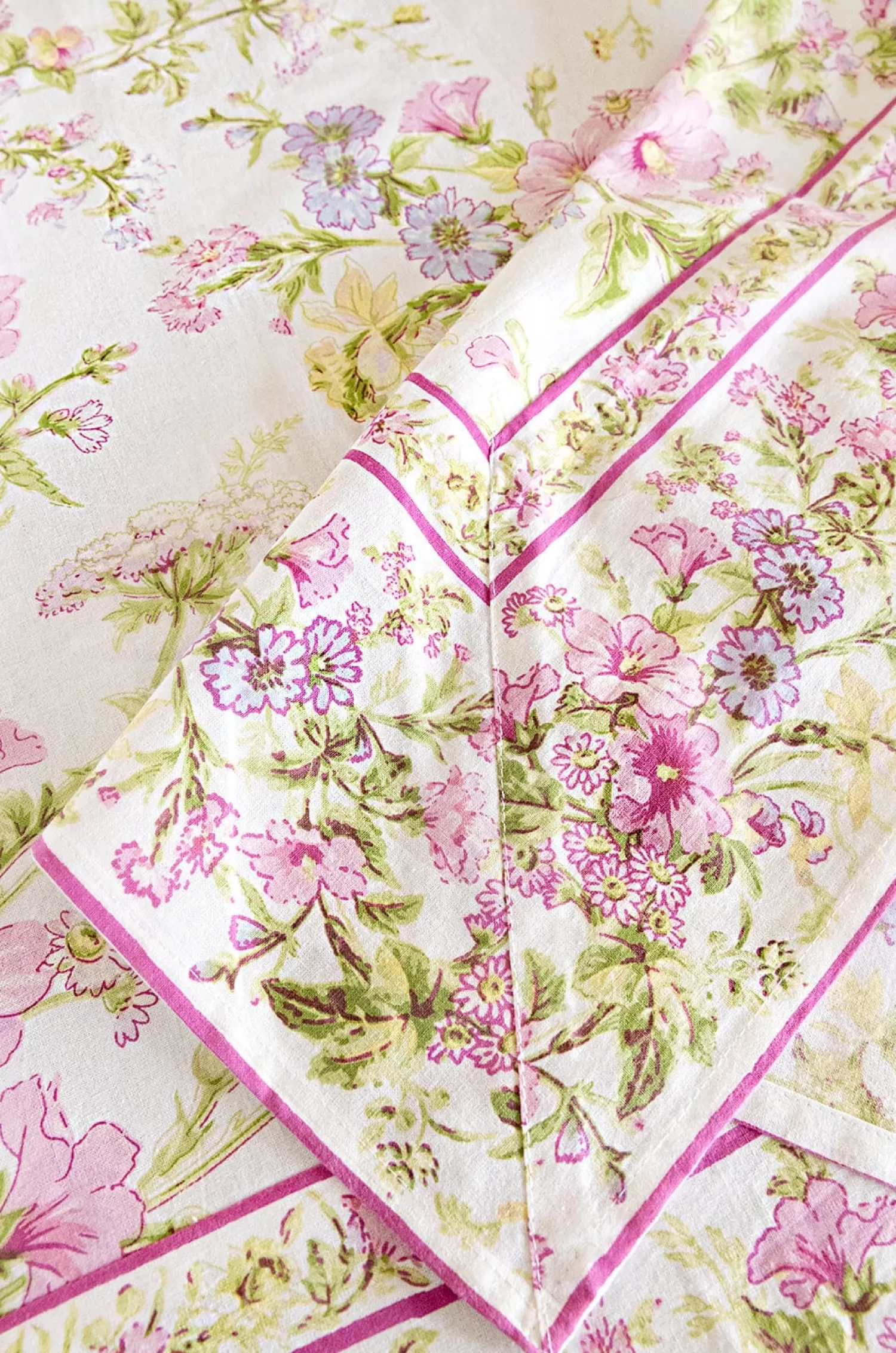 April Cornell Table Linen & Accessories^ Graceful Garden Ecru Dining Cloth - 6 Seater
